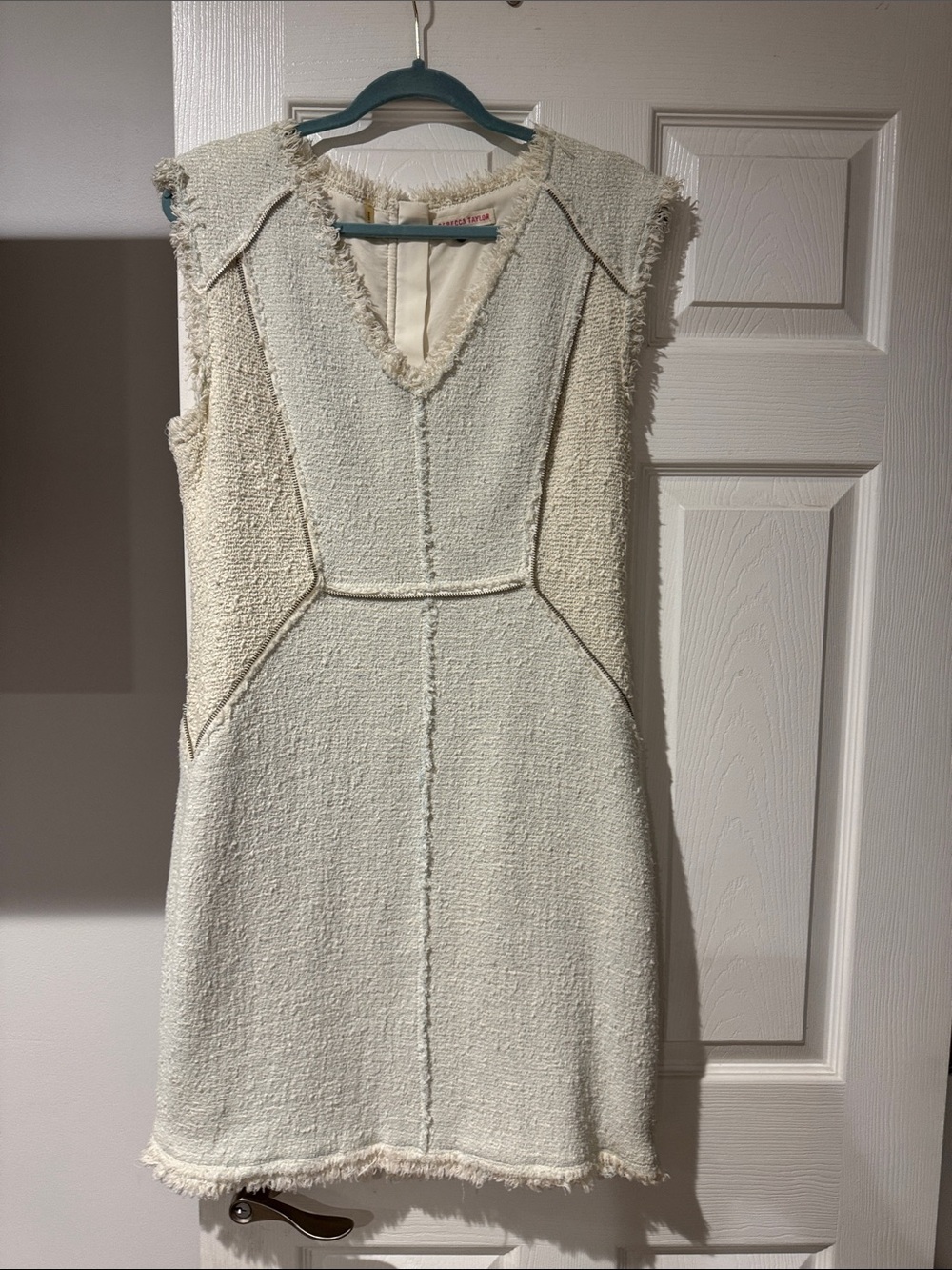 Rebeca Taylor Cream Textured Sleeveless Shift Dress - Classic Elegant Style size